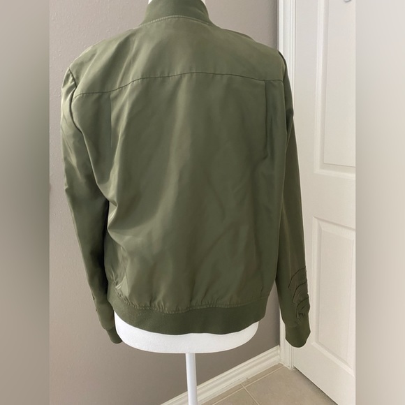 Green Jacket - Picture 4 of 4